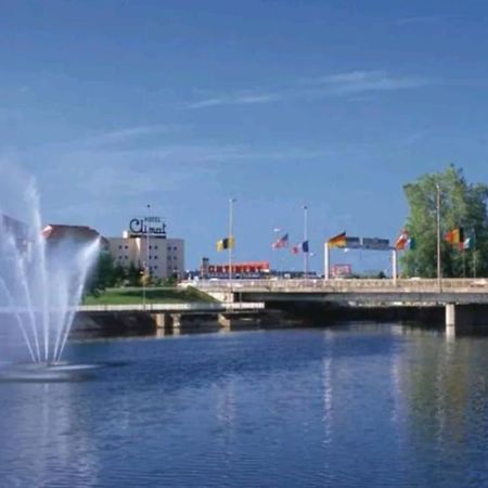 Montluçon Le Central A - Tout Equipe - Centre-Ville Gare מראה חיצוני תמונה